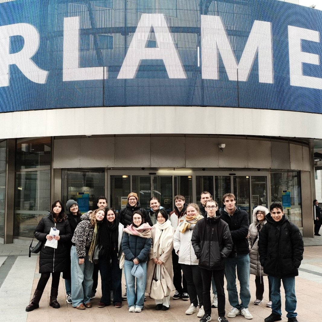 2025_11_20_Gruppenbild-Parlament