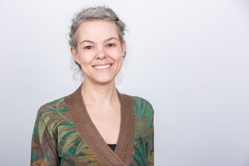 Esther Tschuschke klein